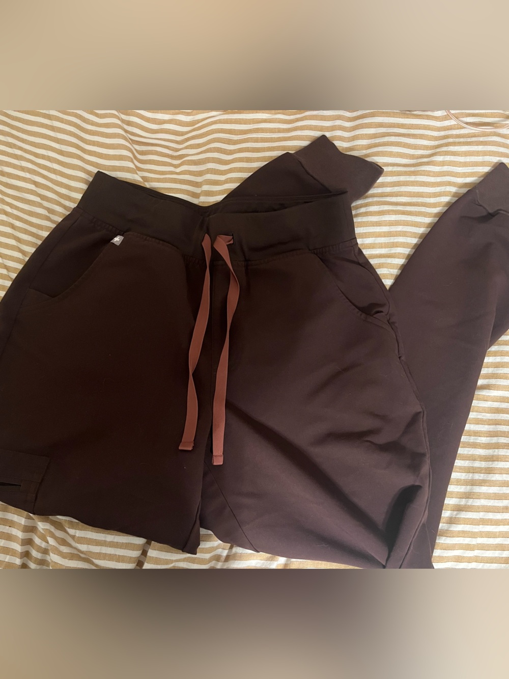 Figs Women's Espresso Joggers